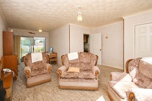 Lounge/Diner- click for photo gallery